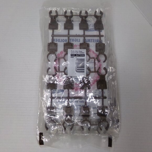 New Outdoor 6 Packages Of 16 Christmas Light Holders For Gutters Clip And Use - Picture 7 of 9